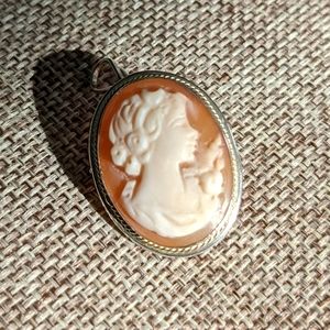 Vintage Victorian Sterling Silver + Gold Rope Carved Cameo Pendant Brooch